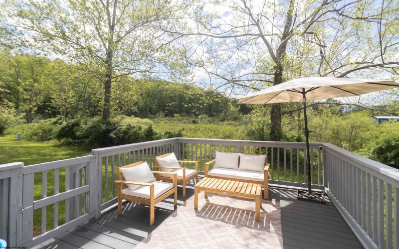 6 Fairway Drive, Mount Clare, West Virginia 26408, 3 Bedrooms Bedrooms, 6 Rooms Rooms,2 BathroomsBathrooms,Single Family Attached,For Sale,Fairway,10159355