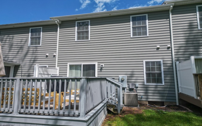 6 Fairway Drive, Mount Clare, West Virginia 26408, 3 Bedrooms Bedrooms, 6 Rooms Rooms,2 BathroomsBathrooms,Single Family Attached,For Sale,Fairway,10159355