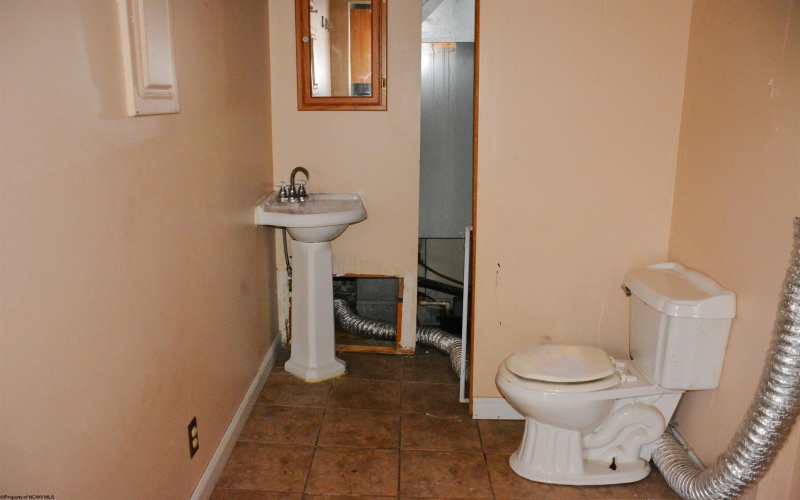 1010 Kerens Avenue, Elkins, West Virginia 26241, 4 Bedrooms Bedrooms, 8 Rooms Rooms,1 BathroomBathrooms,Single Family Detached,For Sale,Kerens,10157671