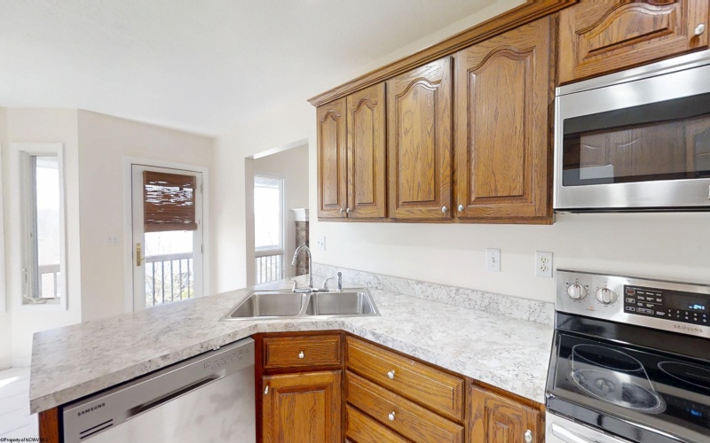 118 Cobblestone Circle, Morgantown, West Virginia 26505, 5 Bedrooms Bedrooms, 9 Rooms Rooms,3 BathroomsBathrooms,Single Family Detached,For Sale,Cobblestone,10158865
