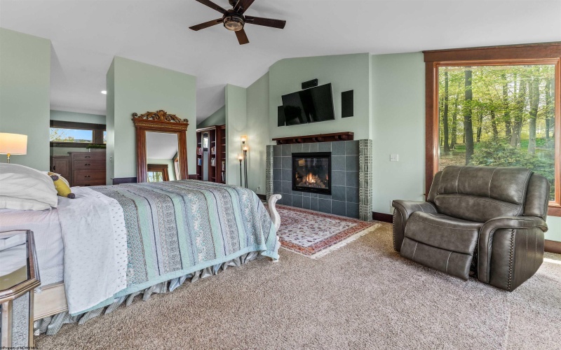 215 Mystic Drive, Morgantown, West Virginia 26508, 6 Bedrooms Bedrooms, 11 Rooms Rooms,6 BathroomsBathrooms,Single Family Detached,For Sale,Mystic,10159369