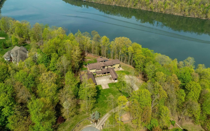 215 Mystic Drive, Morgantown, West Virginia 26508, 6 Bedrooms Bedrooms, 11 Rooms Rooms,6 BathroomsBathrooms,Single Family Detached,For Sale,Mystic,10159369