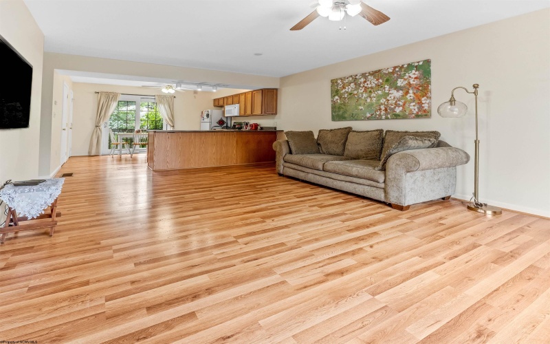 12 Silver View Court, Morgantown, West Virginia 26508, 2 Bedrooms Bedrooms, 5 Rooms Rooms,2 BathroomsBathrooms,Single Family Attached,For Sale,Silver View,10159358