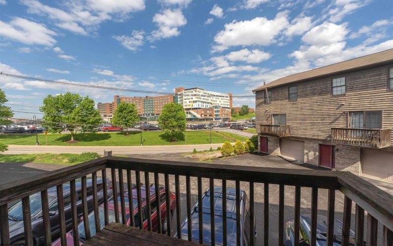 12 Silver View Court, Morgantown, West Virginia 26508, 2 Bedrooms Bedrooms, 5 Rooms Rooms,2 BathroomsBathrooms,Single Family Attached,For Sale,Silver View,10159358