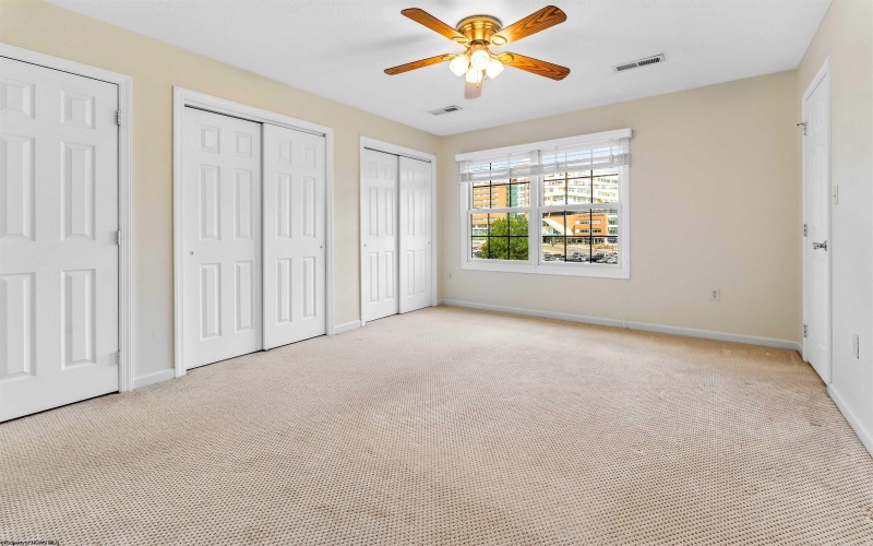 12 Silver View Court, Morgantown, West Virginia 26508, 2 Bedrooms Bedrooms, 5 Rooms Rooms,2 BathroomsBathrooms,Single Family Attached,For Sale,Silver View,10159358