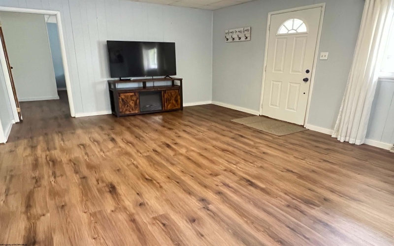 512 Camden Avenue, Monongah, West Virginia 26554, 2 Bedrooms Bedrooms, 5 Rooms Rooms,1 BathroomBathrooms,Single Family Detached,For Sale,Camden,10159366