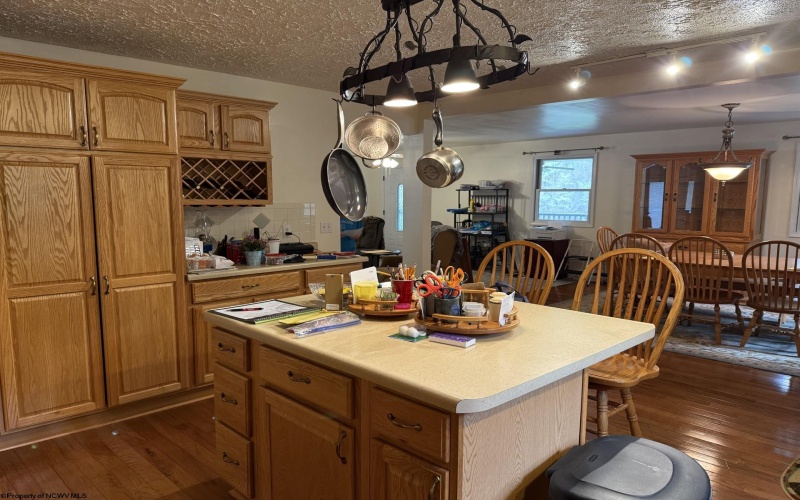 112 Hillside Drive, Thomas, West Virginia 26292, 3 Bedrooms Bedrooms, 8 Rooms Rooms,2 BathroomsBathrooms,Single Family Detached,For Sale,Hillside,10159364