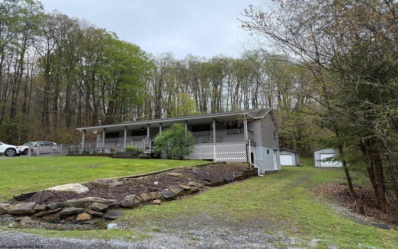 112 Hillside Drive, Thomas, West Virginia 26292, 3 Bedrooms Bedrooms, 8 Rooms Rooms,2 BathroomsBathrooms,Single Family Detached,For Sale,Hillside,10159364