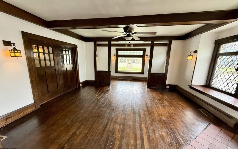 108 Marshall Street, Mannington, West Virginia 26582, 3 Bedrooms Bedrooms, 9 Rooms Rooms,1 BathroomBathrooms,Single Family Detached,For Sale,Marshall,10159359