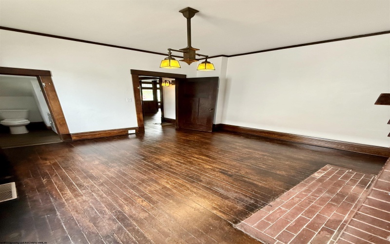 108 Marshall Street, Mannington, West Virginia 26582, 3 Bedrooms Bedrooms, 9 Rooms Rooms,1 BathroomBathrooms,Single Family Detached,For Sale,Marshall,10159359