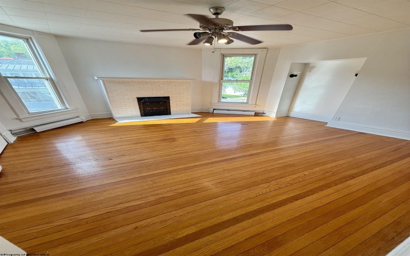 108 Marshall Street, Mannington, West Virginia 26582, 3 Bedrooms Bedrooms, 9 Rooms Rooms,1 BathroomBathrooms,Single Family Detached,For Sale,Marshall,10159359
