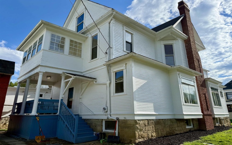 108 Marshall Street, Mannington, West Virginia 26582, 3 Bedrooms Bedrooms, 9 Rooms Rooms,1 BathroomBathrooms,Single Family Detached,For Sale,Marshall,10159359