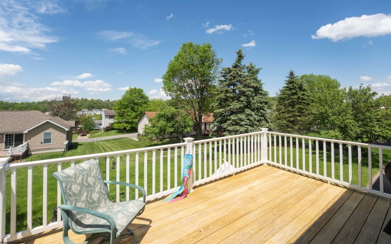 1095 Brooking Drive, Morgantown, West Virginia 26508, 3 Bedrooms Bedrooms, 7 Rooms Rooms,2 BathroomsBathrooms,Single Family Detached,For Sale,Brooking,10159372