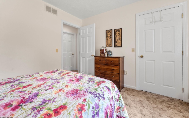 1095 Brooking Drive, Morgantown, West Virginia 26508, 3 Bedrooms Bedrooms, 7 Rooms Rooms,2 BathroomsBathrooms,Single Family Detached,For Sale,Brooking,10159372