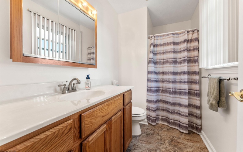1095 Brooking Drive, Morgantown, West Virginia 26508, 3 Bedrooms Bedrooms, 7 Rooms Rooms,2 BathroomsBathrooms,Single Family Detached,For Sale,Brooking,10159372