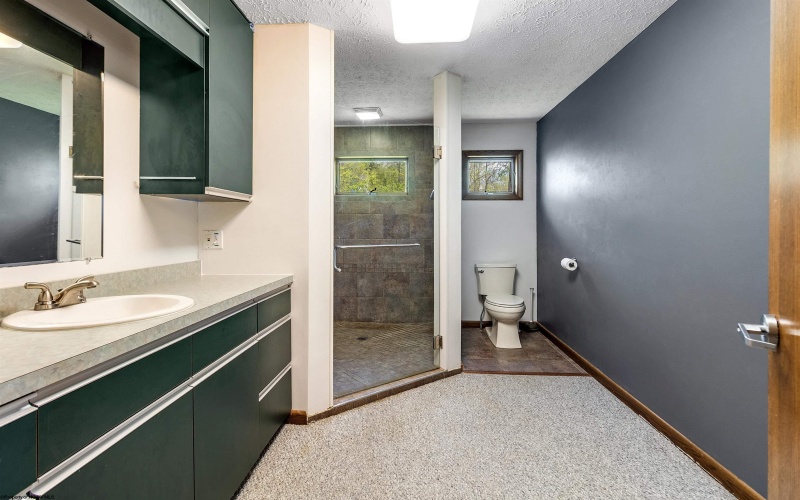 2626 STEWARTSTOWN Road, Morgantown, West Virginia 26508, 5 Bedrooms Bedrooms, 15 Rooms Rooms,4 BathroomsBathrooms,Single Family Detached,For Sale,STEWARTSTOWN,10159371