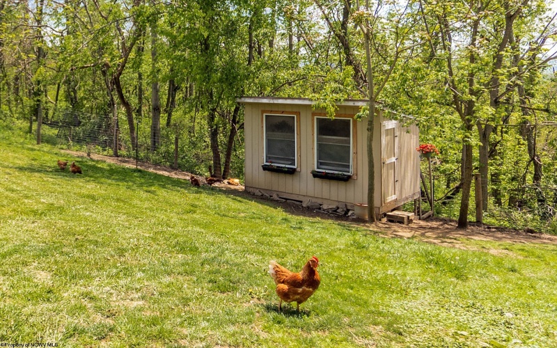 2626 STEWARTSTOWN Road, Morgantown, West Virginia 26508, 5 Bedrooms Bedrooms, 15 Rooms Rooms,4 BathroomsBathrooms,Single Family Detached,For Sale,STEWARTSTOWN,10159371
