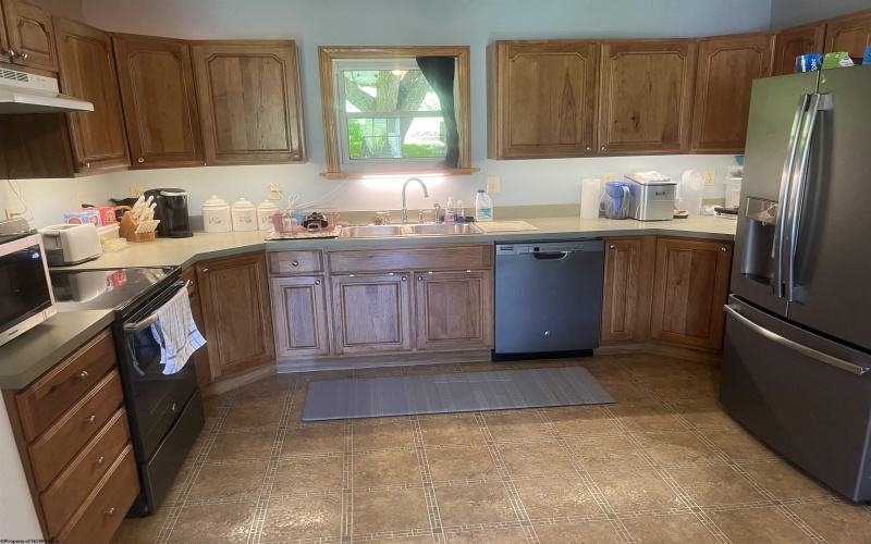 36 3rd Street, Durbin, West Virginia 26264, 4 Bedrooms Bedrooms, 9 Rooms Rooms,1 BathroomBathrooms,Single Family Detached,For Sale,3rd,10159388