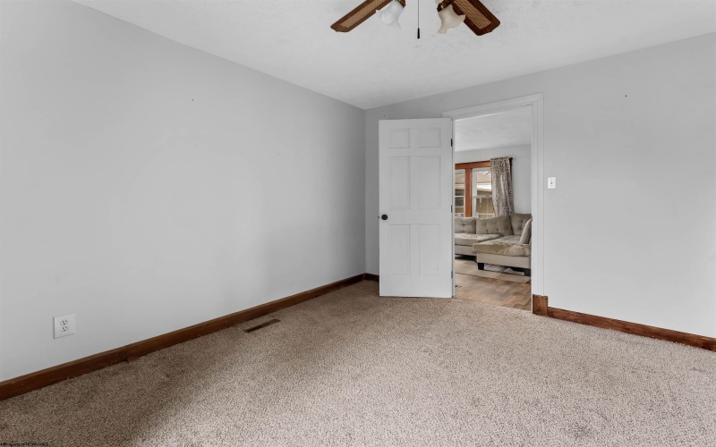 168 Highland Drive, Fairmont, West Virginia 26554, 2 Bedrooms Bedrooms, 6 Rooms Rooms,1 BathroomBathrooms,Single Family Detached,For Sale,Highland,10159390