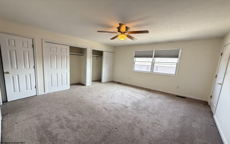 217 Stonegate Circle, Morgantown, West Virginia 26505, 3 Bedrooms Bedrooms, 5 Rooms Rooms,4 BathroomsBathrooms,Residential Rentals,For Rent,Stonegate,10159375