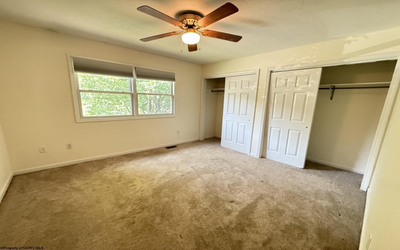 217 Stonegate Circle, Morgantown, West Virginia 26505, 3 Bedrooms Bedrooms, 5 Rooms Rooms,4 BathroomsBathrooms,Residential Rentals,For Rent,Stonegate,10159375