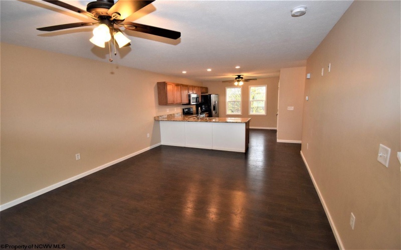 201 Marlowe Circle, Morgantown, West Virginia 26505, 2 Bedrooms Bedrooms, 4 Rooms Rooms,3 BathroomsBathrooms,Residential Rentals,For Rent,Marlowe,10159387