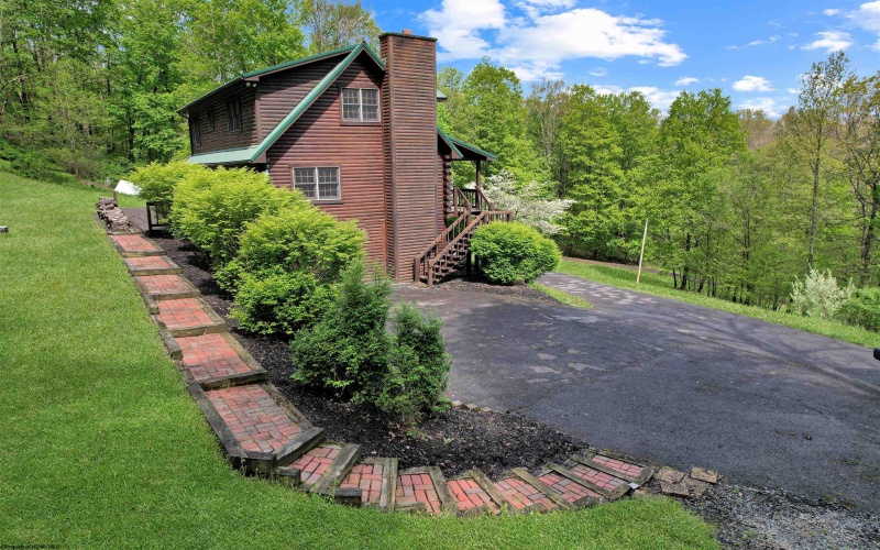 379 Big Sandy Road, Bruceton Mills, West Virginia 26525, 3 Bedrooms Bedrooms, 9 Rooms Rooms,2 BathroomsBathrooms,Single Family Detached,For Sale,Big Sandy,10159383