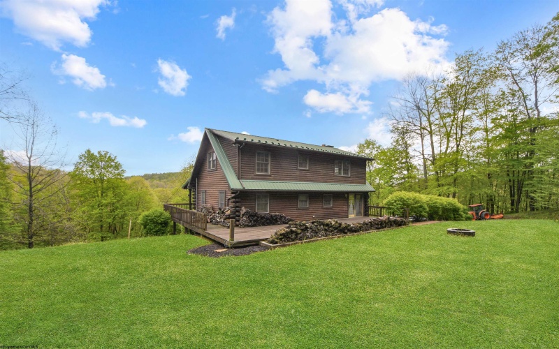 379 Big Sandy Road, Bruceton Mills, West Virginia 26525, 3 Bedrooms Bedrooms, 9 Rooms Rooms,2 BathroomsBathrooms,Single Family Detached,For Sale,Big Sandy,10159383