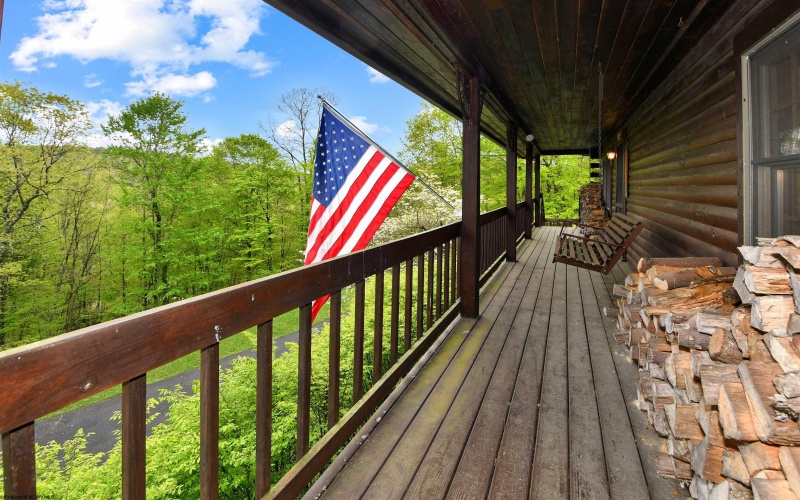 379 Big Sandy Road, Bruceton Mills, West Virginia 26525, 3 Bedrooms Bedrooms, 9 Rooms Rooms,2 BathroomsBathrooms,Single Family Detached,For Sale,Big Sandy,10159383