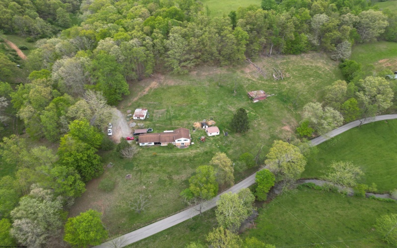 10401 Skin Creek Road, Horner, West Virginia 26372, 4 Bedrooms Bedrooms, 8 Rooms Rooms,3 BathroomsBathrooms,Single Family Detached,For Sale,Skin Creek,10159382