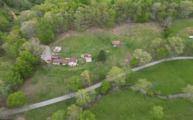 10401 Skin Creek Road, Horner, West Virginia 26372, 4 Bedrooms Bedrooms, 8 Rooms Rooms,3 BathroomsBathrooms,Single Family Detached,For Sale,Skin Creek,10159382
