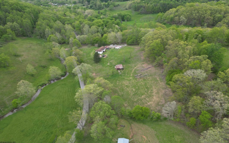 10401 Skin Creek Road, Horner, West Virginia 26372, 4 Bedrooms Bedrooms, 8 Rooms Rooms,3 BathroomsBathrooms,Single Family Detached,For Sale,Skin Creek,10159382