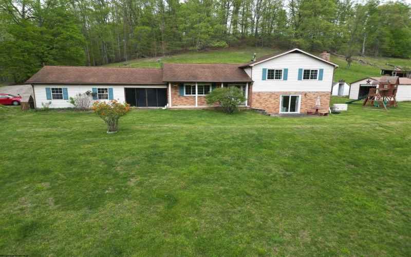 10401 Skin Creek Road, Horner, West Virginia 26372, 4 Bedrooms Bedrooms, 8 Rooms Rooms,3 BathroomsBathrooms,Single Family Detached,For Sale,Skin Creek,10159382