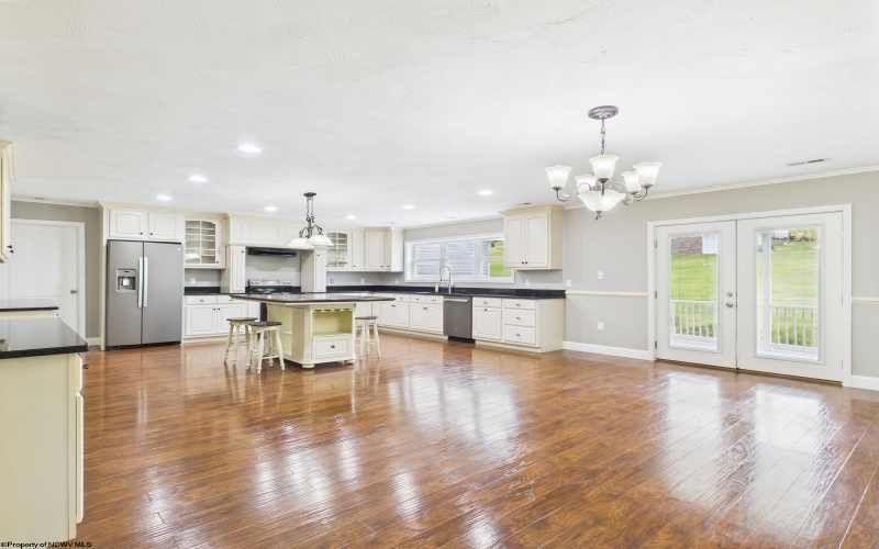 2 Franklin Farms Drive, Fairmont, West Virginia 26554, 6 Bedrooms Bedrooms, 19 Rooms Rooms,5 BathroomsBathrooms,Single Family Detached,For Sale,Franklin Farms,10159378