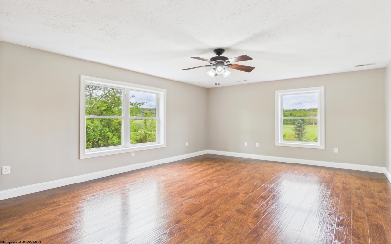 2 Franklin Farms Drive, Fairmont, West Virginia 26554, 6 Bedrooms Bedrooms, 19 Rooms Rooms,5 BathroomsBathrooms,Single Family Detached,For Sale,Franklin Farms,10159378