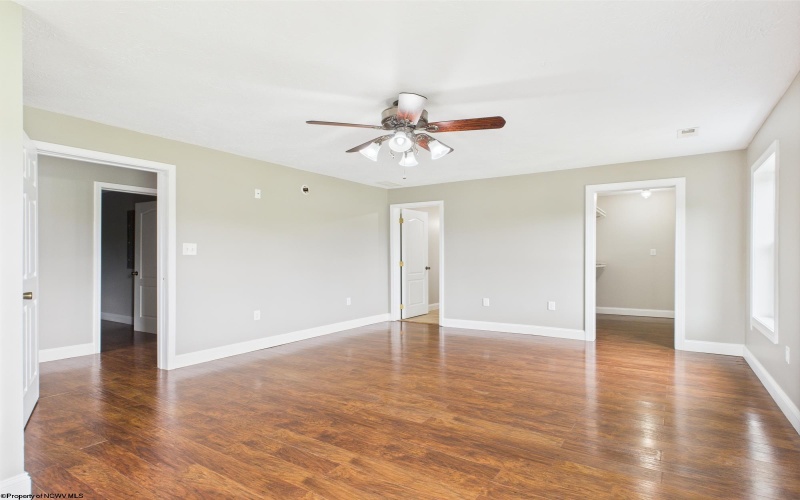 2 Franklin Farms Drive, Fairmont, West Virginia 26554, 6 Bedrooms Bedrooms, 19 Rooms Rooms,5 BathroomsBathrooms,Single Family Detached,For Sale,Franklin Farms,10159378