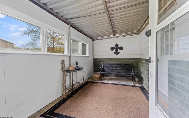 1658 Brookhaven Road, Morgantown, West Virginia 26508, 2 Bedrooms Bedrooms, 5 Rooms Rooms,1 BathroomBathrooms,Single Family Detached,For Sale,Brookhaven,10159377