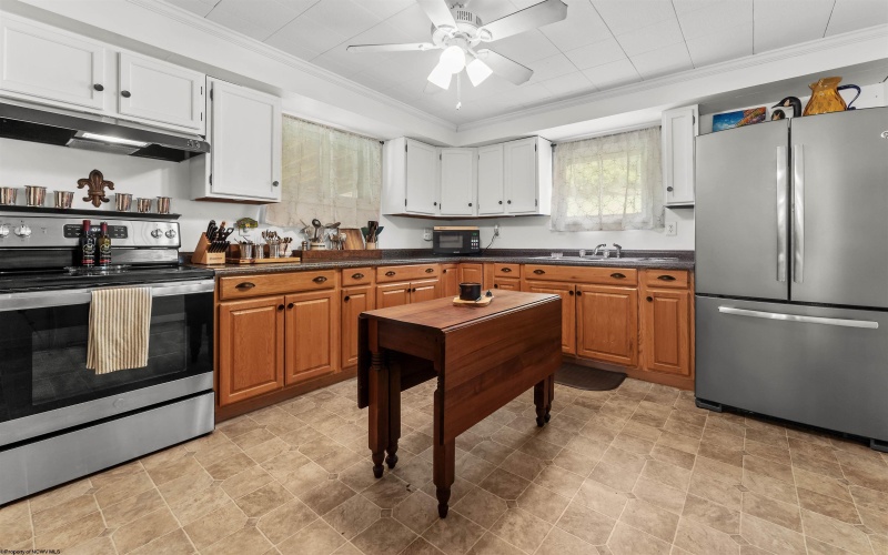 1658 Brookhaven Road, Morgantown, West Virginia 26508, 2 Bedrooms Bedrooms, 5 Rooms Rooms,1 BathroomBathrooms,Single Family Detached,For Sale,Brookhaven,10159377