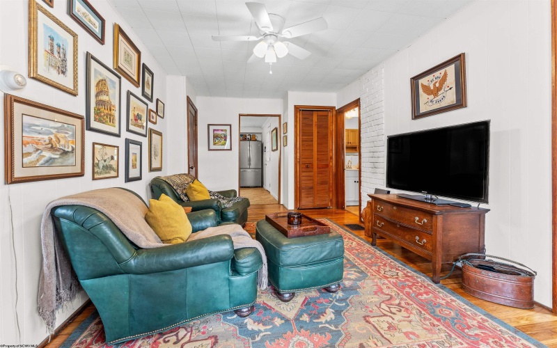 1658 Brookhaven Road, Morgantown, West Virginia 26508, 2 Bedrooms Bedrooms, 5 Rooms Rooms,1 BathroomBathrooms,Single Family Detached,For Sale,Brookhaven,10159377