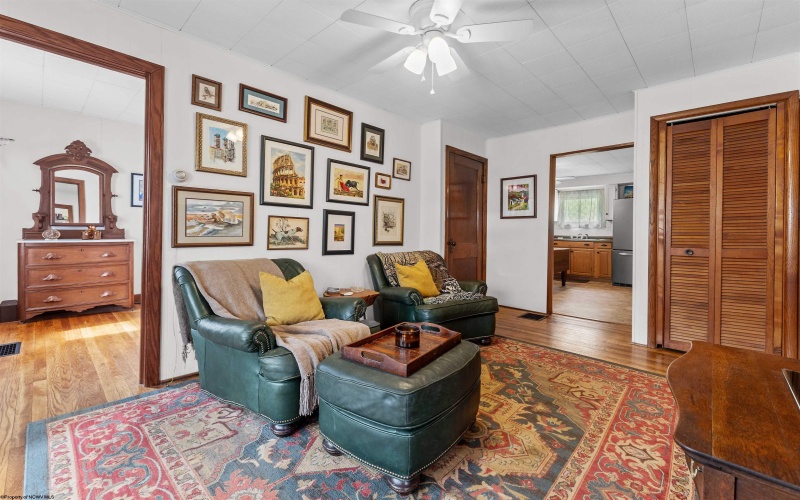 1658 Brookhaven Road, Morgantown, West Virginia 26508, 2 Bedrooms Bedrooms, 5 Rooms Rooms,1 BathroomBathrooms,Single Family Detached,For Sale,Brookhaven,10159377