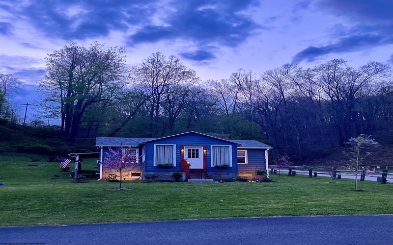 1658 Brookhaven Road, Morgantown, West Virginia 26508, 2 Bedrooms Bedrooms, 5 Rooms Rooms,1 BathroomBathrooms,Single Family Detached,For Sale,Brookhaven,10159377