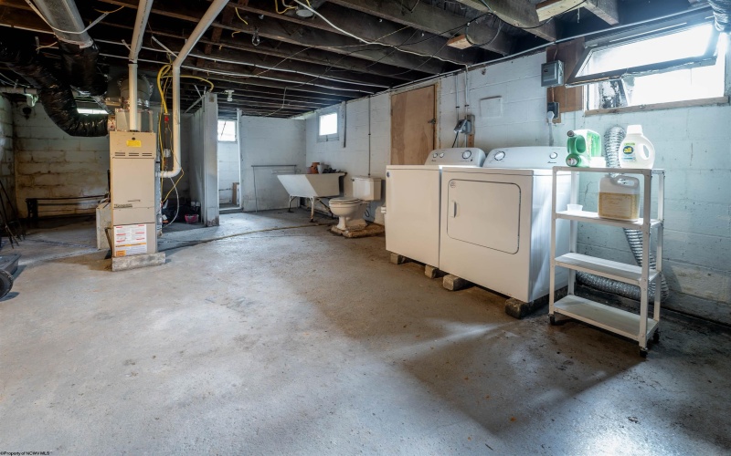 1658 Brookhaven Road, Morgantown, West Virginia 26508, 2 Bedrooms Bedrooms, 5 Rooms Rooms,1 BathroomBathrooms,Single Family Detached,For Sale,Brookhaven,10159377
