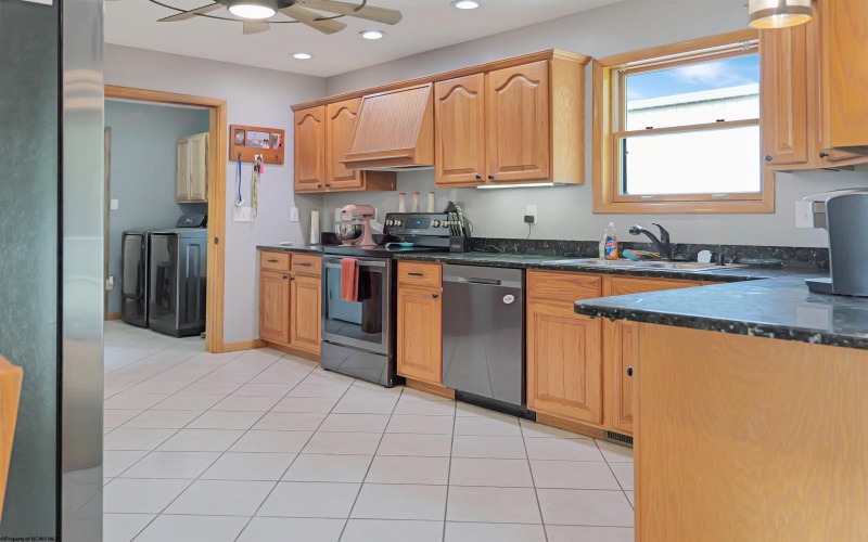 16 Cardinal Lane, Terra Alta, West Virginia 26764, 4 Bedrooms Bedrooms, 10 Rooms Rooms,3 BathroomsBathrooms,Single Family Detached,For Sale,Cardinal,10159393