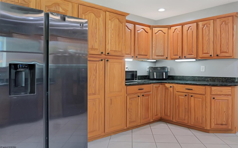 16 Cardinal Lane, Terra Alta, West Virginia 26764, 4 Bedrooms Bedrooms, 10 Rooms Rooms,3 BathroomsBathrooms,Single Family Detached,For Sale,Cardinal,10159393