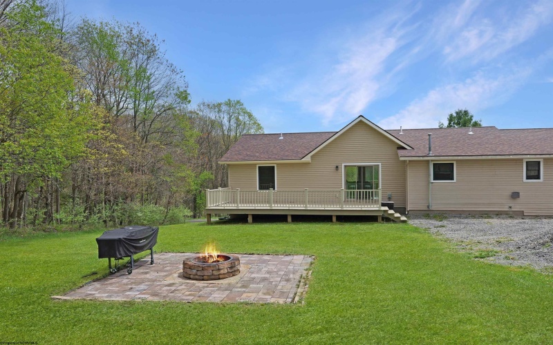 16 Cardinal Lane, Terra Alta, West Virginia 26764, 4 Bedrooms Bedrooms, 10 Rooms Rooms,3 BathroomsBathrooms,Single Family Detached,For Sale,Cardinal,10159393