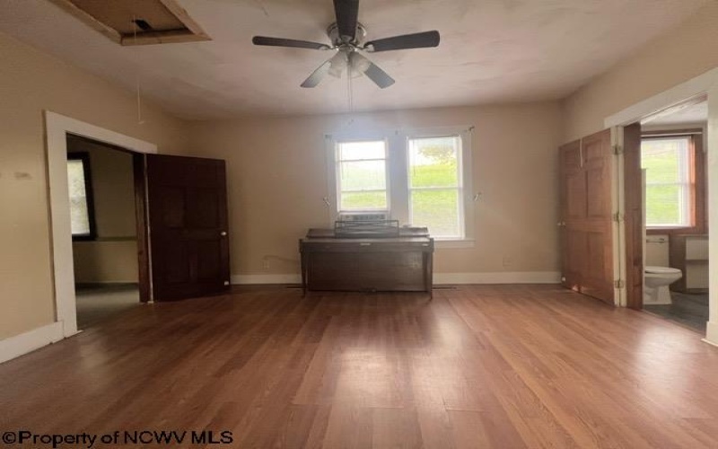 705 Cemetery Street, Mannington, West Virginia 26582, 2 Bedrooms Bedrooms, 7 Rooms Rooms,1 BathroomBathrooms,Single Family Detached,For Sale,Cemetery,10159426