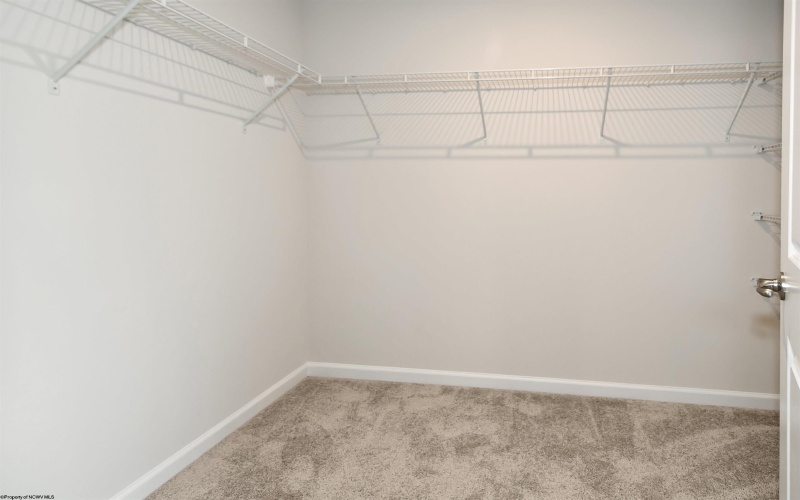 102 Magisk Lane, Morgantown, West Virginia 26501, 3 Bedrooms Bedrooms, 7 Rooms Rooms,3 BathroomsBathrooms,Single Family Attached,For Sale,Magisk,10159405