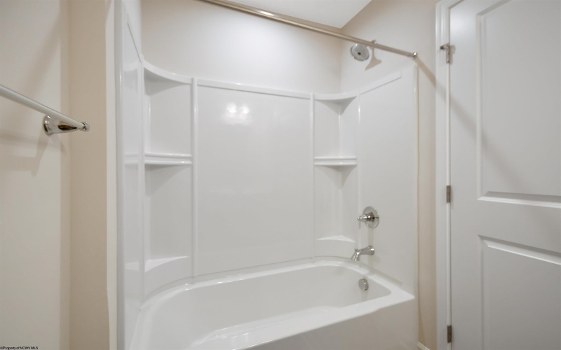 102 Magisk Lane, Morgantown, West Virginia 26501, 3 Bedrooms Bedrooms, 7 Rooms Rooms,3 BathroomsBathrooms,Single Family Attached,For Sale,Magisk,10159405