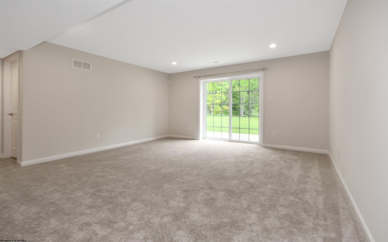 102 Magisk Lane, Morgantown, West Virginia 26501, 3 Bedrooms Bedrooms, 7 Rooms Rooms,3 BathroomsBathrooms,Single Family Attached,For Sale,Magisk,10159405