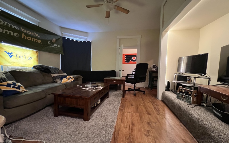 381 Forest Avenue, Morgantown, West Virginia 26505, ,Multi-unit/income,For Sale,Forest,10159412